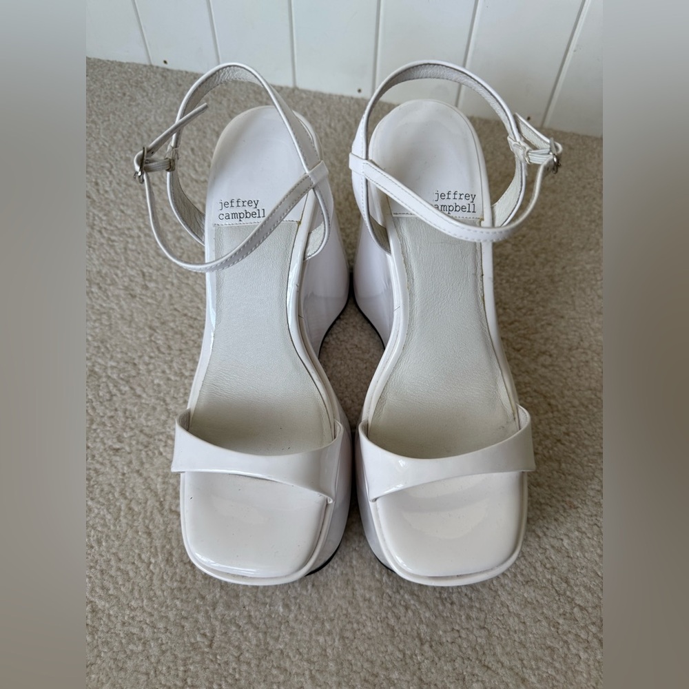 Jeffrey Campbell Exhilarate White Patent Platform Sandals New size 8.5